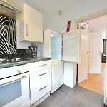Three Bedroom House By Brookland Stays Serviced Accommodation Short Lets Manchester With Free Wifi