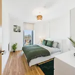 New! 1Br In Media City
