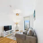 New! 1Br In Media City