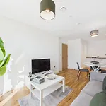 New! 2Br In Media City