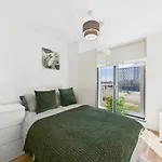 New! 2Br In Media City