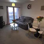 Brilliant 2 Bedroom Apartment