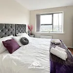 Ashton Co-Living - Private Room Self-Cater