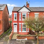Monton Co-Living - Private Room Self-Cater