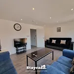 Harmony Living Modern New Build With Parking