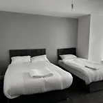 Oyo Cheetham Hill Guest House