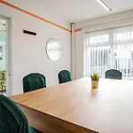 The Jade - Pool Table - Man Utd - City Centre - 4Bd