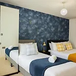 Spacious 4Bd 3Bt Home - Etihad - Coop - Pool Table - Free Parking