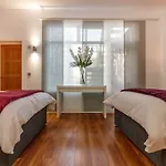 Swan Street Penthouse With Rooftop Terrace