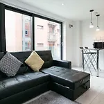 Manere Group Apartments - Tib Street