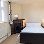 Apartment No 1 - The Old Red King Pub, Whitefield, Manchester