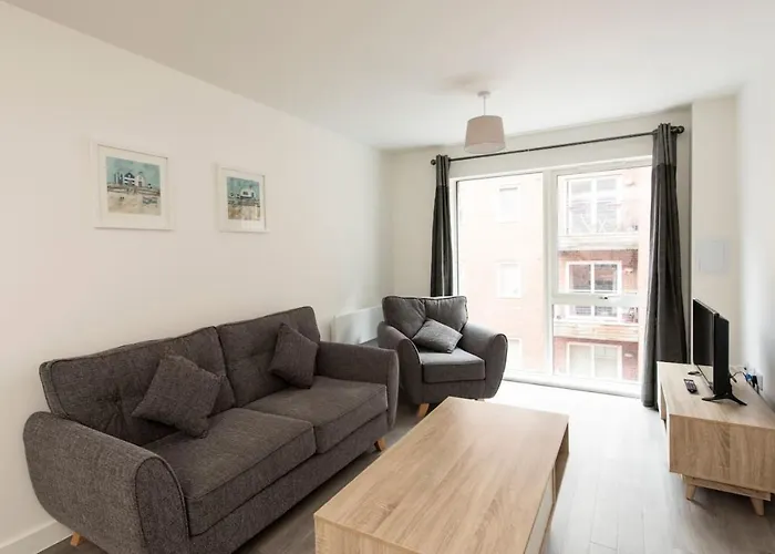 Fantastic 2 Bedroom Apartment In Manchester