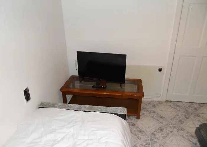 Abercarn 2 Bed Apartment