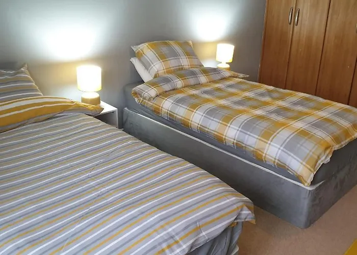 Queens Road House, Perfect Guest Rooms in Manchester