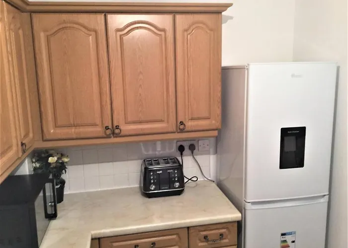 Quiet Residential Area Within Easy Reach To Town