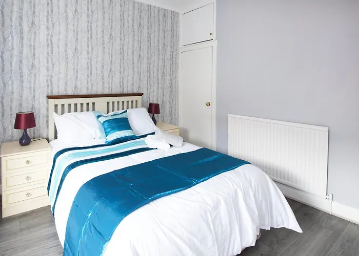 Crystal House 10Min To Manchester City Centre Ideal For Work And Leisure