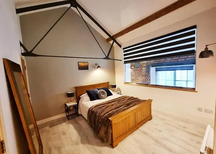 Luxury 1 Bedroom Home Next To Ao Arena & Victoria Train