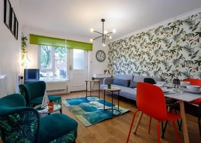 *New*Quiet Apt 13Min To Ao Arena,Free Parking