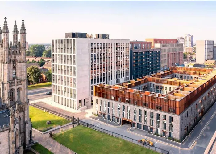 Luxury New Built Split-Level Flat With Rooftop Gardens Access