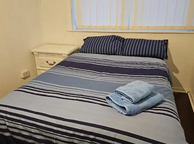 Axel Room 2