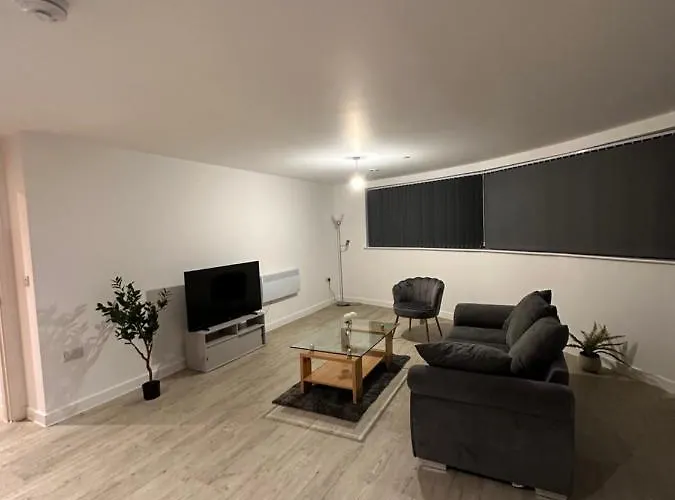Stunning 2Bedroom Apartment