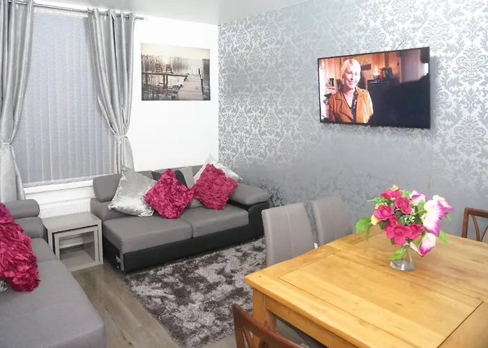 Cheadle House Holidays