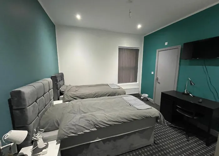Luxurious En-Suite Room 4