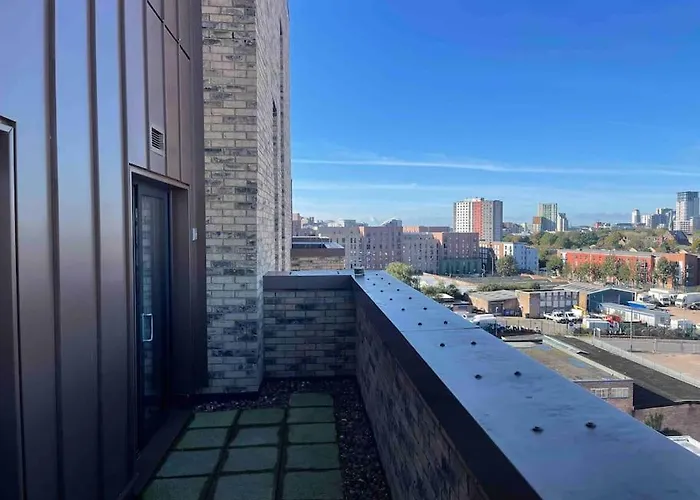 Luxury 2 Bedroom Apartment In The Heart Of Manchester