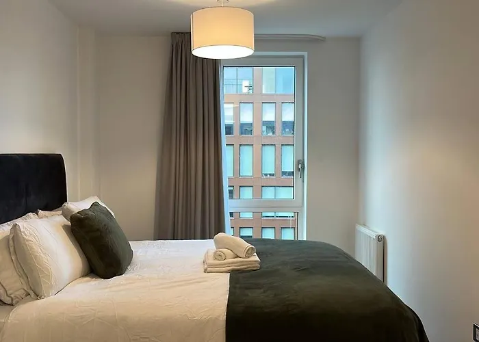 Luxury 2 Bedroom Apartment In Manchester