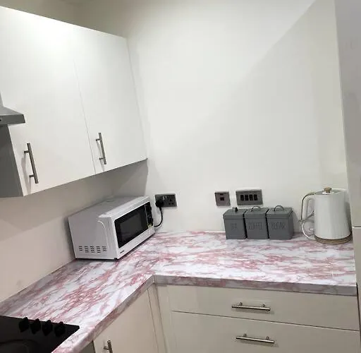 Cozie 1 Bedroom Apartment