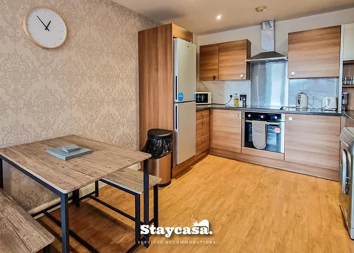 Modern Aesthetic Cosy Apartment Near City Centre