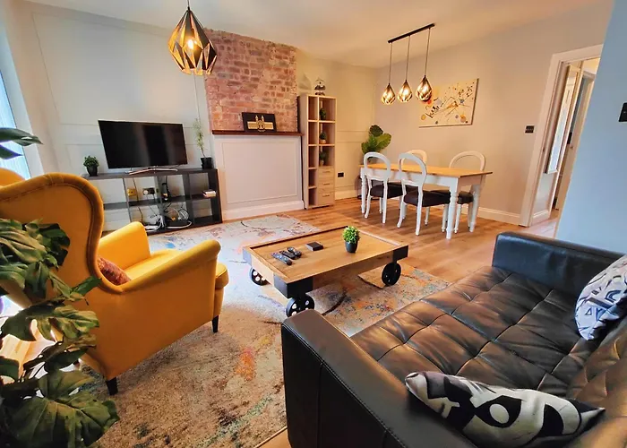 Lovely House In Great Location