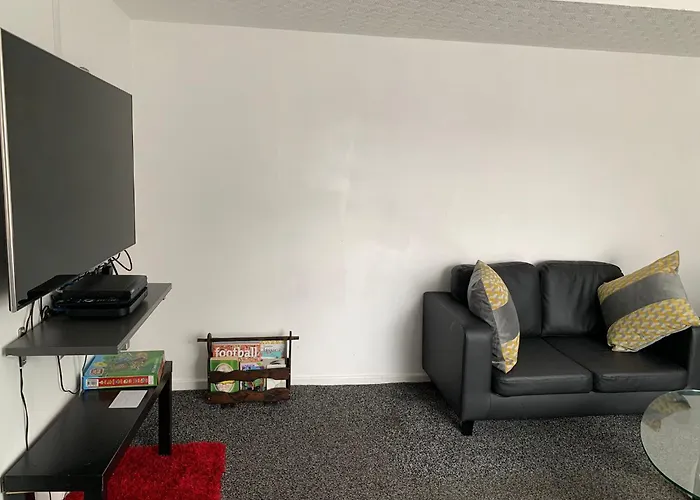 Spacious House In Central Manchester