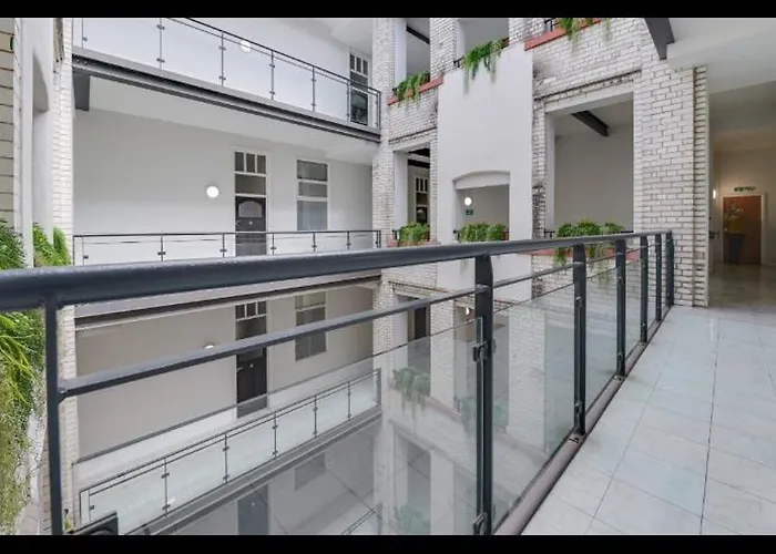Princess Street Apartment