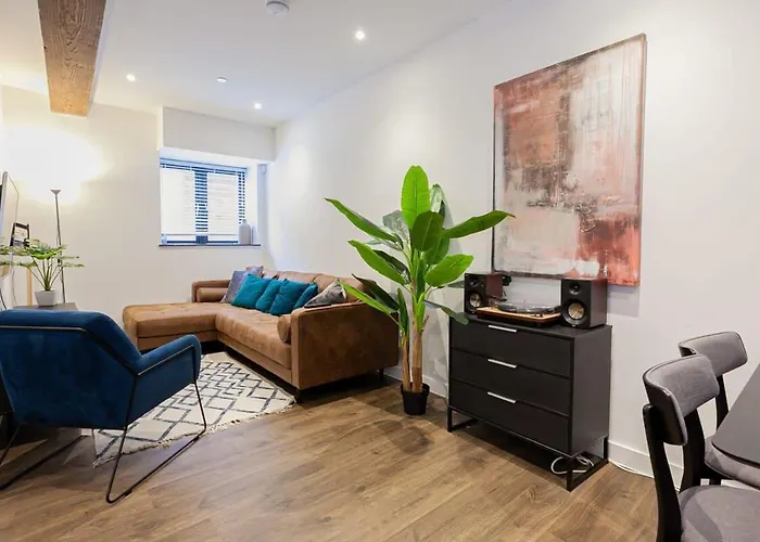 Stylish Modern Apartment In Central Manchester