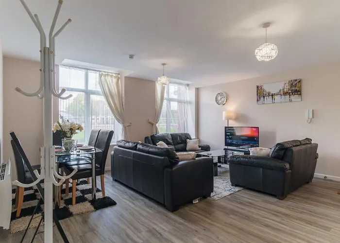 Bright 1 Bed Manchester Flat - Sleeps 3