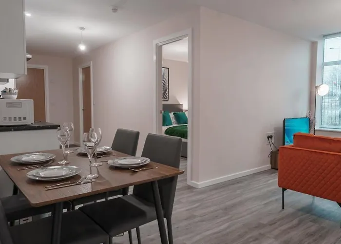 Modern 2 Bed Apartment In Manchester - Sleeps 4