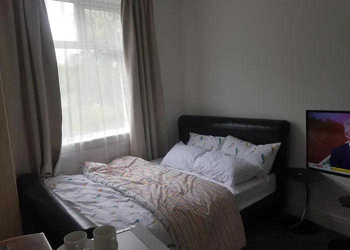 A Quiet & Comfortable 4 Bedroom House