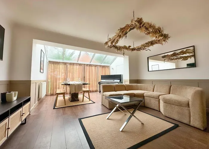 Scandinavian Haus For 8