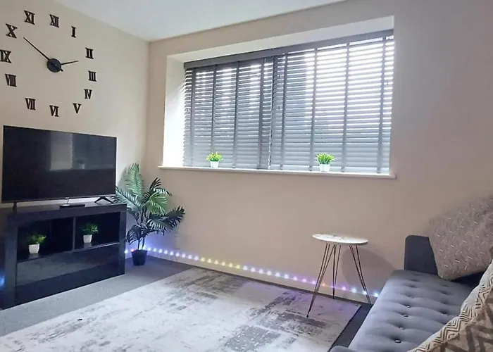 Sandringham 1 King Bed Apt With Sofabed