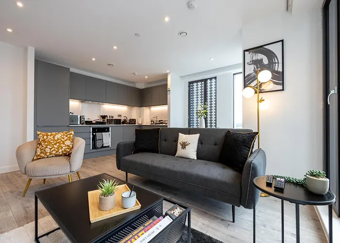 Royal Ebony By Asquare Lettings