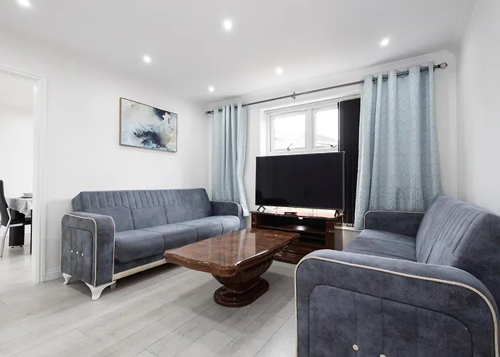 Cosy Retreats Central, Netflix, Free Parking