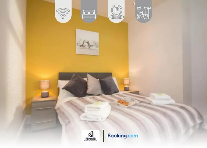 Modern 3 Bed Terraced House By Nyos Properties Short Lets & Serviced Accommodation Manchester With Free Wifi