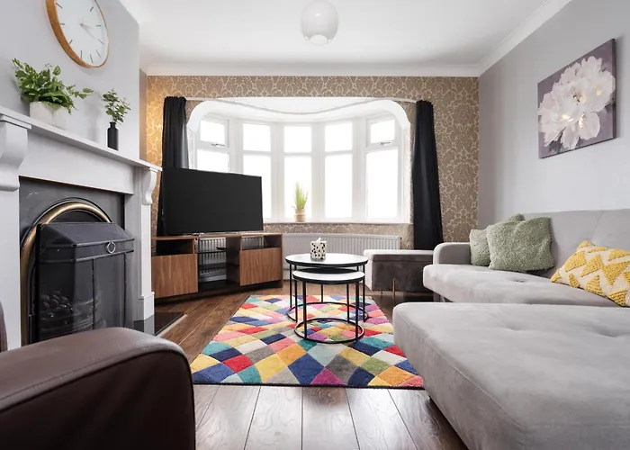 Manchester Business And Leisure Home With Free Parking