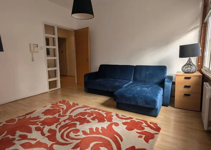 Spacious 2 Bed Apartment In Manchester City Centre