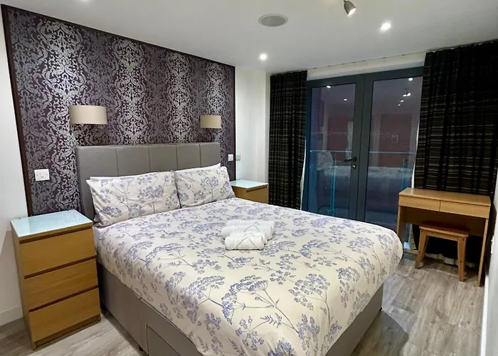 Cosy City Centre Location, Hydro Massage Showe