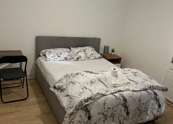 Deluxe Double Bedroom Manchester