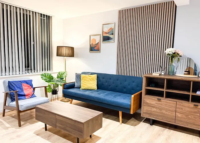 Spacious Apartment City Centre 5 Guests Long Stay