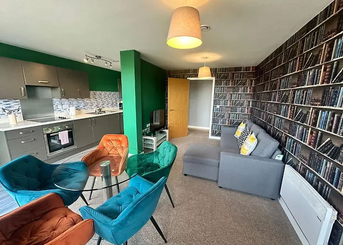 Adelphi Wharf Apartments By Beehosting