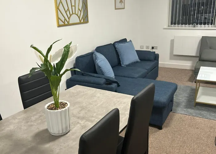 Failsworth Luxury Apartment With Free Parking By Daley Stays